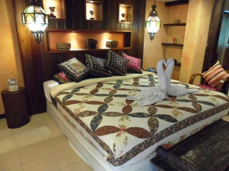 Amata Lanna Jangmuang Hotell Chiang Mai Exteriör bild