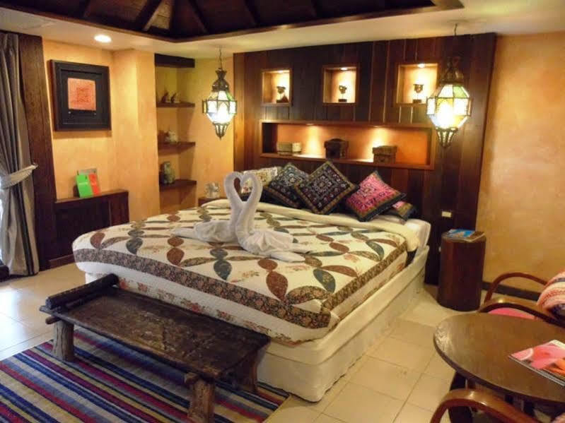 Amata Lanna Jangmuang Hotell Chiang Mai Exteriör bild