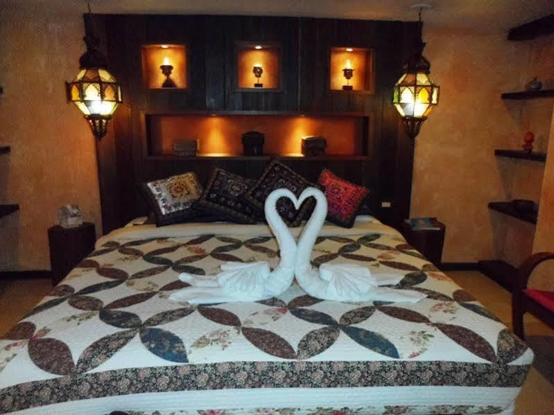 Amata Lanna Jangmuang Hotell Chiang Mai Exteriör bild